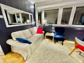 SAWA 5 metro WiFi 70'TV Netflix HBO Disney+ AppleTV+, Warsaw